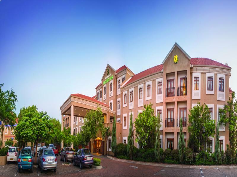 เพียร์มอนต์ มอนดิออร์ กาโบโรเน Hotel ภายนอก รูปภาพ